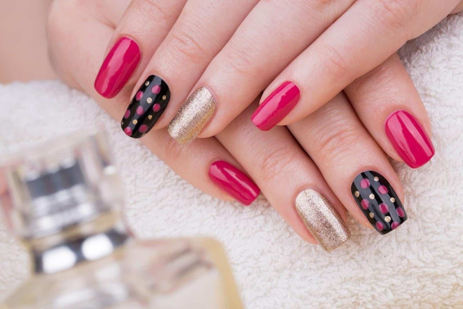diseños sencillos uñas acrilicas